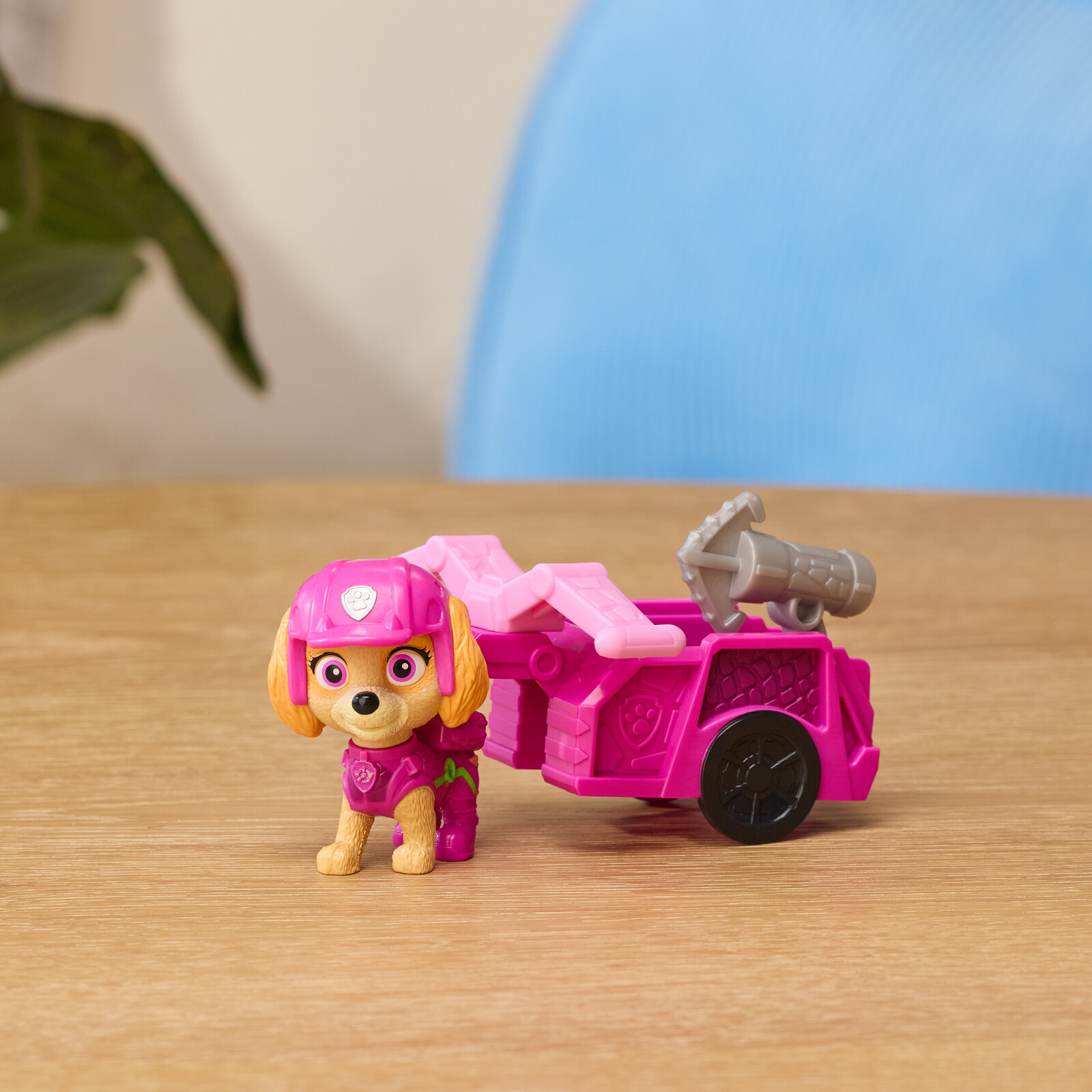 Tlapková patrola dino figurka s vozíkem Skye