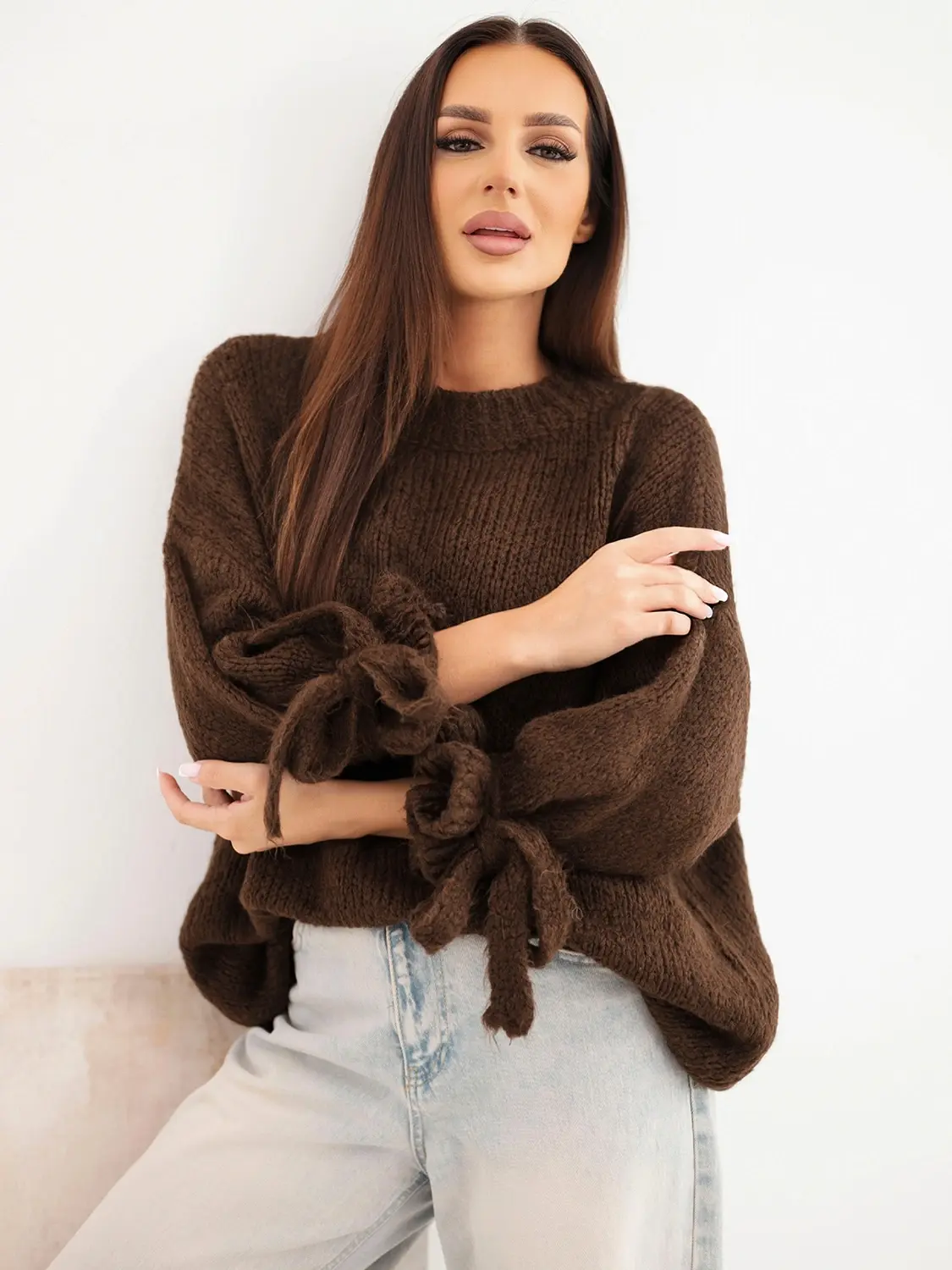 Kesi Włoski oversized svetr s vázáním na rukávech