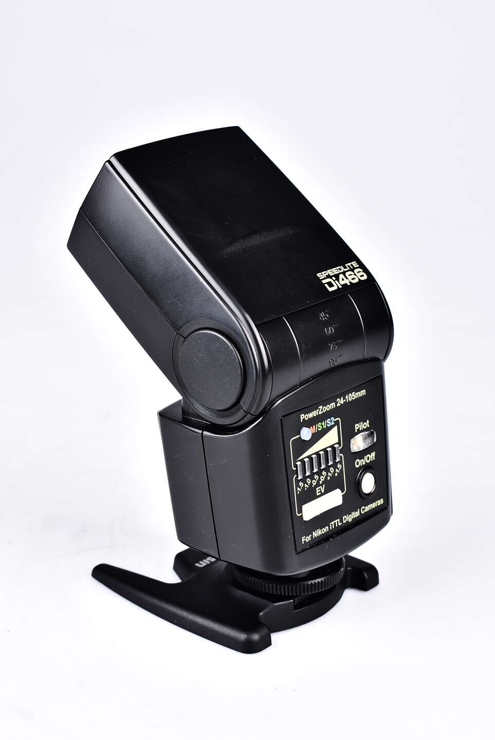 Nissin blesk Di466 pro Nikon bazar
