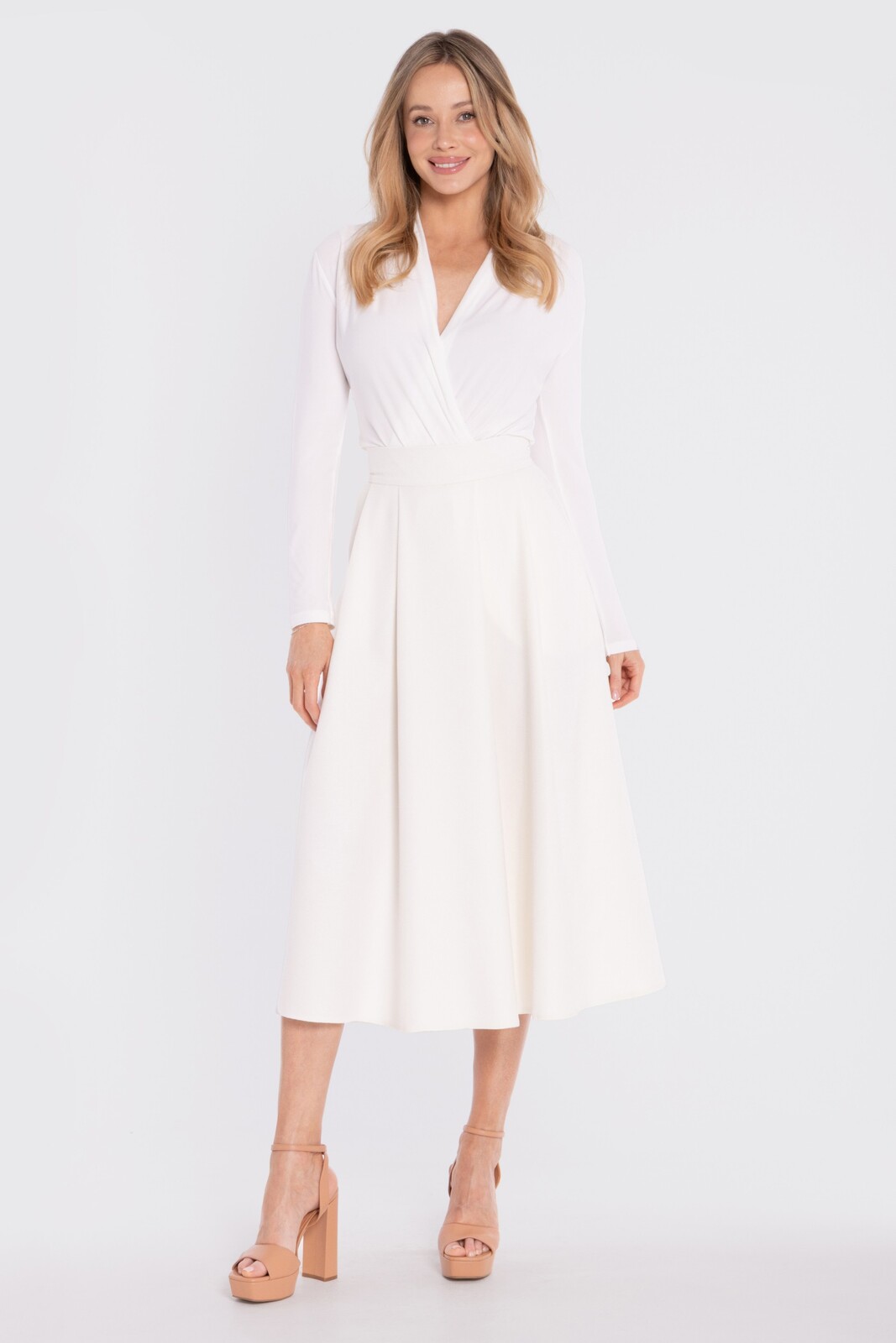 Stylove Woman's Fared midi skirt with high waist - cream