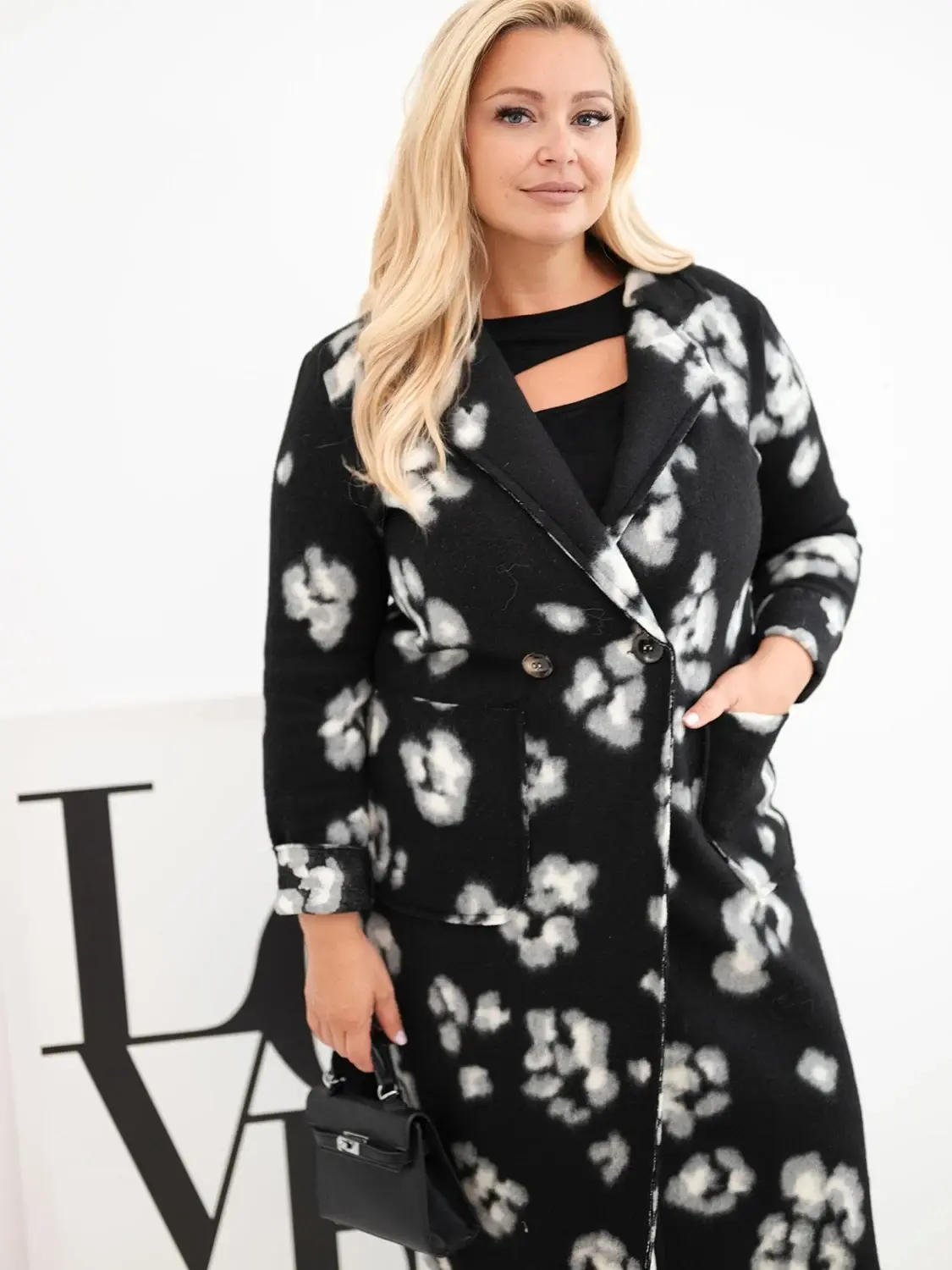 Kesi Włoski Elegantní Plus Size kabát s leopardím vzorem