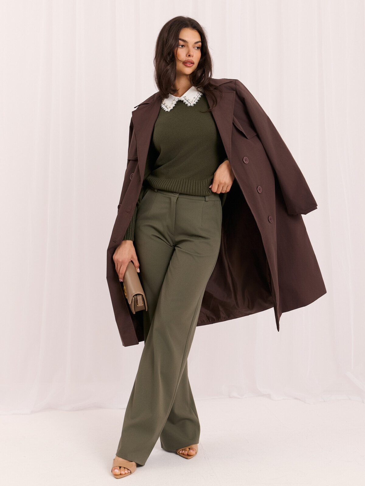 Khaki elegantní svetr s límečkem