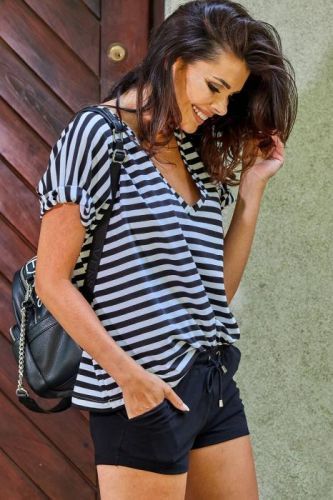 Černo-bílý pruhovaný top M203