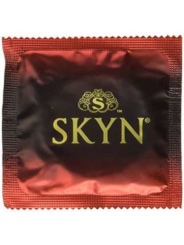 Tenký vroubkovaný kondom bez latexu SKYN Intense Feel