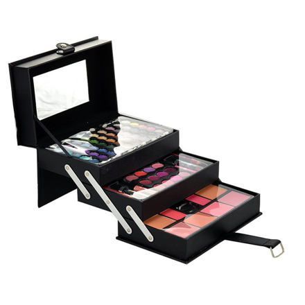 Makeup Trading Beauty Case sada Complete Makeup Palette pro ženy