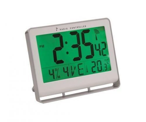 Stříbrné nástěnné hodiny LCD displej ALBA Horlcdnew - 22x20 cm