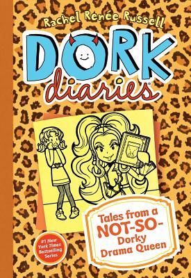 Dork Diaries 9: Tales from a Not-So-Dorky Drama Queen (Russell Rachel Ren)(Pevná vazba)