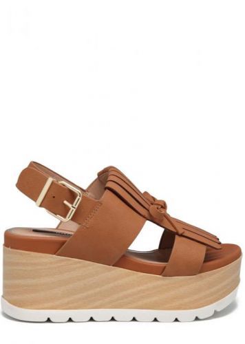 Hnědé sandály s třásněmi na platformě MTNG Velikost: 37