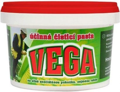 Vega 300g, pasta na ruce