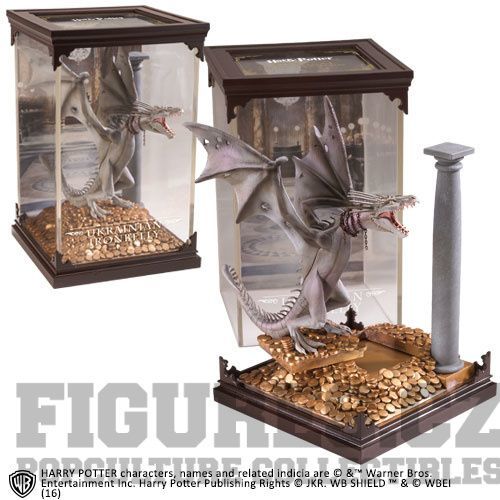 Noble Collection | Harry Potter Magical Creatures - Statue Ukrainian Ironbelly 19 cm