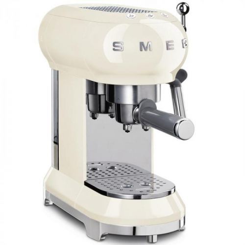 Pákový kávovar SMEG - krémová ECF01CREU