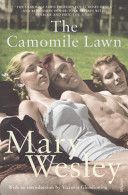 Camomile Lawn (Wesley Mary)(Paperback)