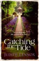 Catching the Tide (Lennox Judith)(Paperback)