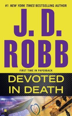 Devoted in Death (Robb J. D.)(Paperback)