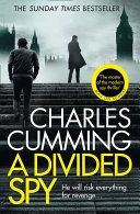 Divided Spy (Cumming Charles)(Paperback)
