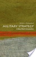 Military Strategy (Echevarria Antulio J. II (Director of Research U.S. Army War College))(Paperback)