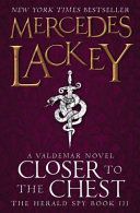 Closer to the Chest (Lackey Mercedes)(Paperback)