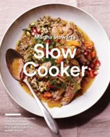 Martha Stewart's Slow Cooker - 110 Recipes for Flavorful, Foolproof Dishes (Including Desserts!), Plus Test- Kitchen Tips and Strategies (Editors of Martha Stewart Living)(Paperback)