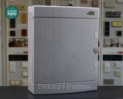 Noark Plastová rozvodnice, bílé dveře, montáž na omítku, IP40, 2 řady, 2x12 modulů PNS 24W /101507/