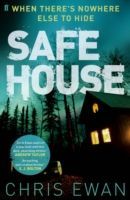 Safe House (Ewan Chris)(Paperback)