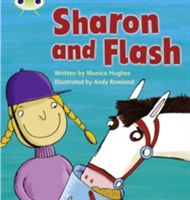 Sharon and Flash (Hughes Monica)(Paperback)