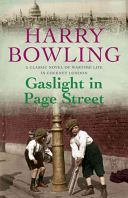 Gaslight in Page Street (Bowling Harry)(Paperback)
