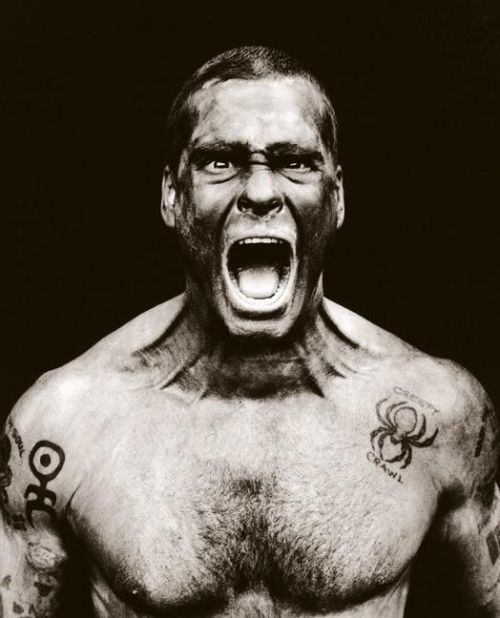 Anton Corbijn - THE LIVING AND THE DEAD