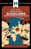 Bloodlands - Europe Between Hitler and Stalin (Roche Helen)(Paperback)