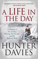 Life in the Day (Davies Hunter)(Paperback)
