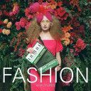 Fashion - A Century of British Couture in Pictures (Ammonite Press)(Paperback)