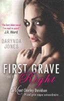 First Grave on the Right (Jones Darynda)(Paperback)