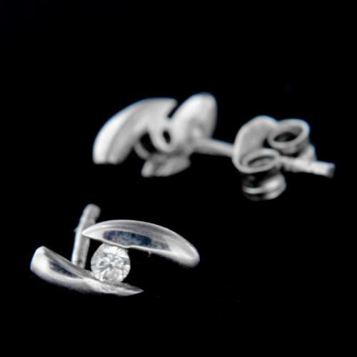 Stříbrné náušnice 14085