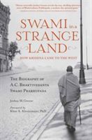 Swami In a Strange Land (Greene Joshua M.)(Paperback)