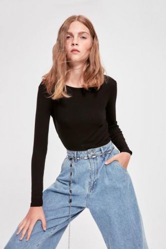 Trendyol Black Crop Knitted Blouse