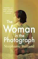 Woman in the Photograph (Butland Stephanie)(Paperback / softback)