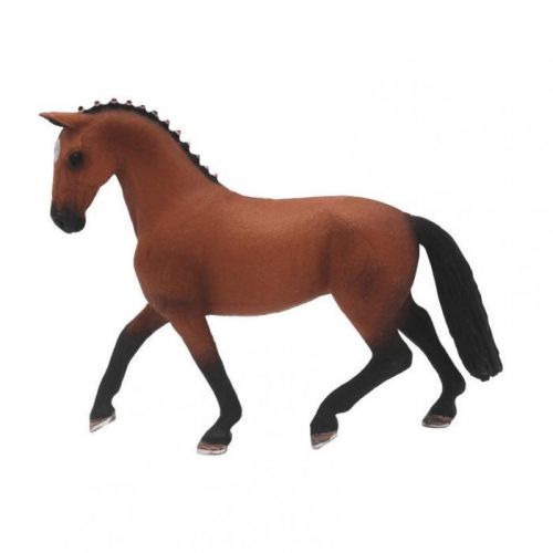 E - Figurka Kůň Hanoverský