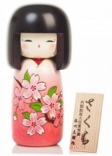 JPa Japonská panenka Kokeshi Sakura 16 cm