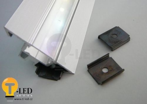 Úchyt pro profil R1