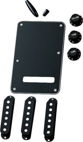 Fender Stratocaster Accessory Kit Black