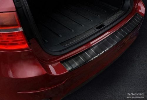 Ochranná lišta hrany kufru BMW X6 2008-2014 (E71, tmavá)