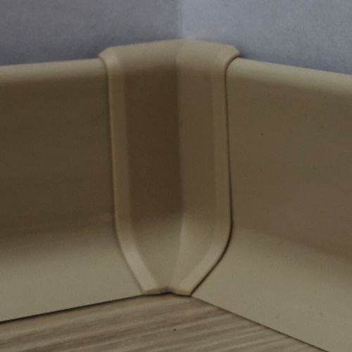 Roh k soklu vnitřní PVC cappuccino, výška 40 mm, SKPVCVNIR2CA