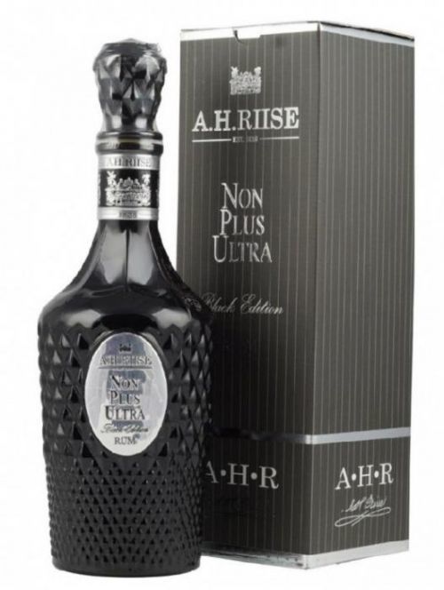 A.H.Riise Non Plus Ultra Black Edition 42% 0,7l + A.H. Riise Rum Cream Liqueur 17% 0,7l + A.H.Riise Salt Caramel  Cream Liqueur, 17% 0,7l