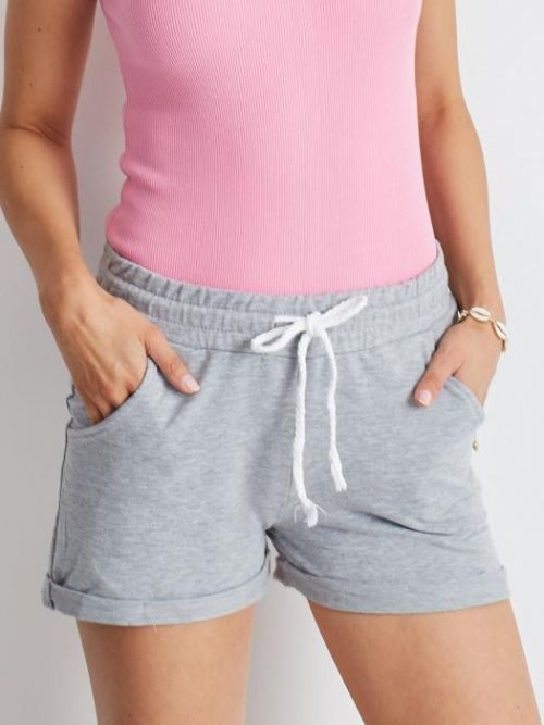 DÁMSKÉ SVĚTLE ŠEDÉ ŠORTKY NA ZAVAZOVÁNÍ RV-SN-4946.87P-GRAY Velikost: L