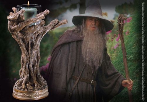 Noble Collection | Lord of the Rings - držák na svíčku Gandalf the Grey 23 cm