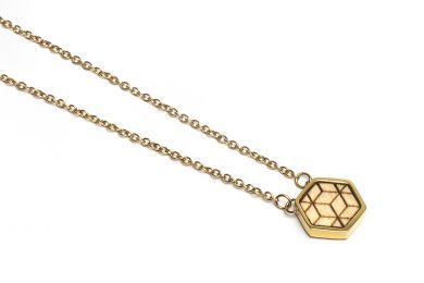 Virie Necklace Hexagon