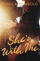 She's With Me (Cunsolo Jessica)(Paperback / softback)
