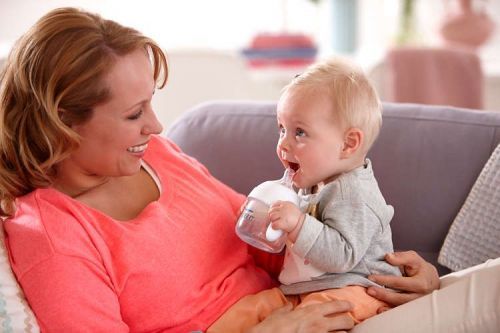 Kojenecká láhev a hrníček 2v1 Avent Natural transparentní 150 ml