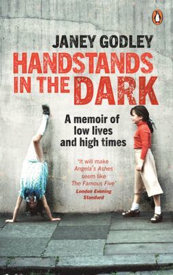 Handstands In The Dark - A True Story of Growing Up and Survival (Godley Janey)(Paperback / softback)