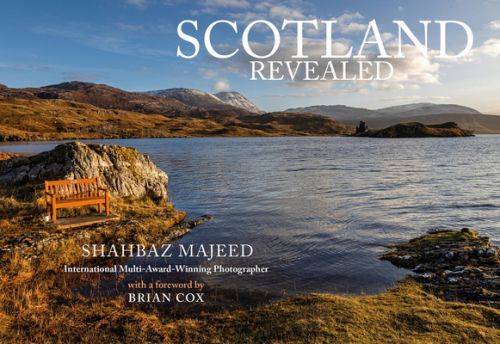Scotland Revealed (Majeed Shahbaz)(Paperback / softback)