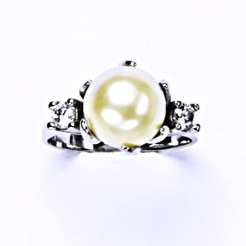 ČIŠTÍN s.r.o Stříbrný prsten s umělou bílou perlou, šperky, T 1190 8121